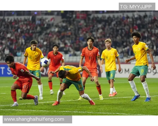 8月份多位国际足球球星加盟中国联赛 引发球迷热议与期待 8月份多位国际足球球星加盟中国联赛 引发球迷热议与期待