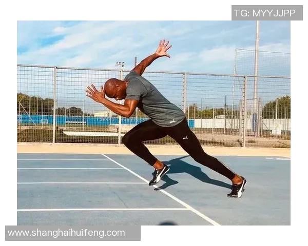 足球球星雕像摆件收藏装饰艺术品彰显运动精神与荣耀风采 足球球星雕像摆件收藏装饰艺术品彰显运动精神与荣耀风采